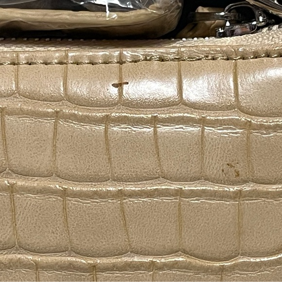 Soft Yellow Handbag NWT Silver Chain - Unbranded - Picture 3 of 7